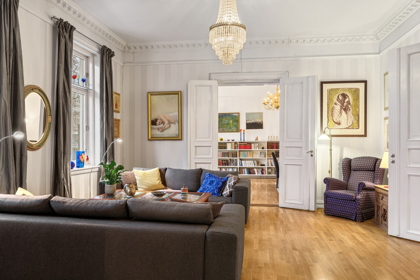 Gjennomgående. Galleribilde