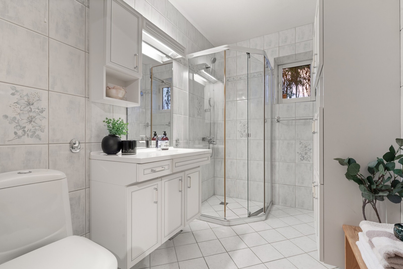 Bad med dusj. Galleribilde