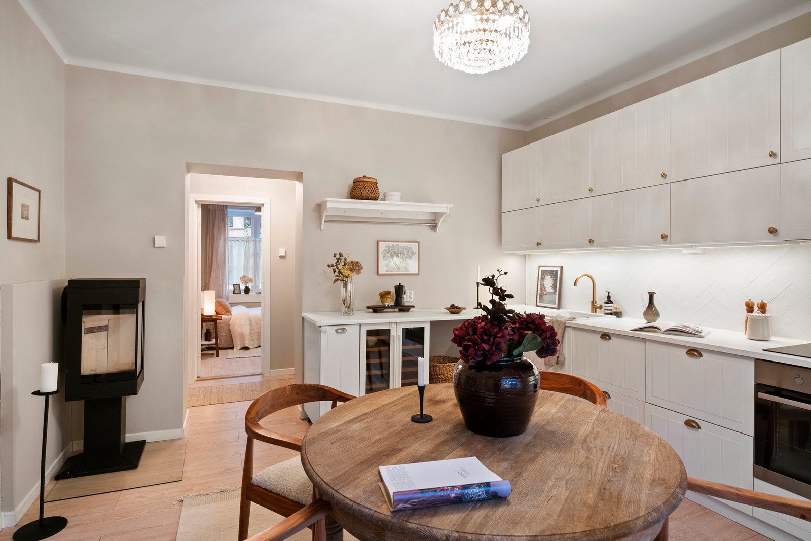 Leiligheten disponerer både loftsbod og kjellerbod. Galleribilde