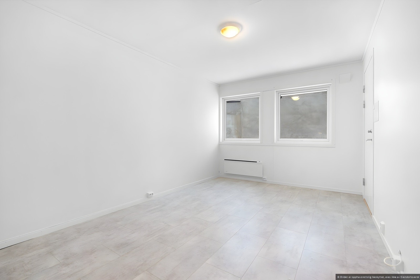 Det er 4 hybler i hver etasje, hvorav 6 stk er på ca 19 kvm og 2 stk på ca 14 kvm
*Bilder fra tidligere salg Galleribilde