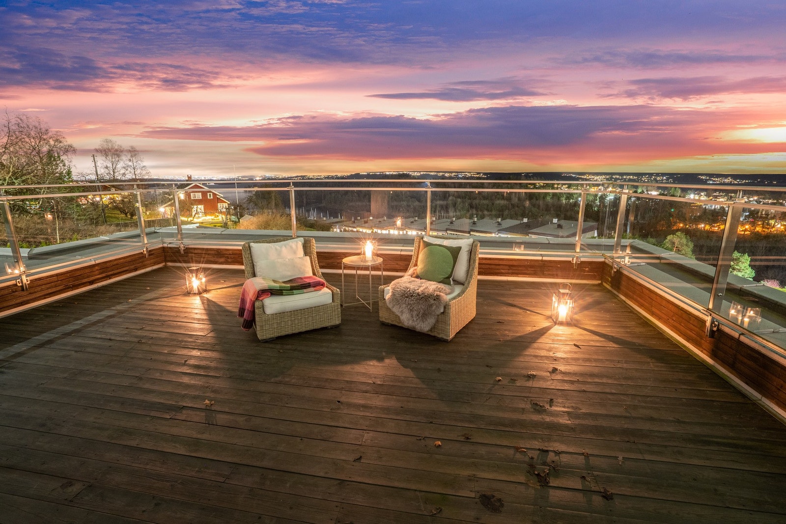 Takterrasse med fantatisk utsikt og solforhold Galleribilde