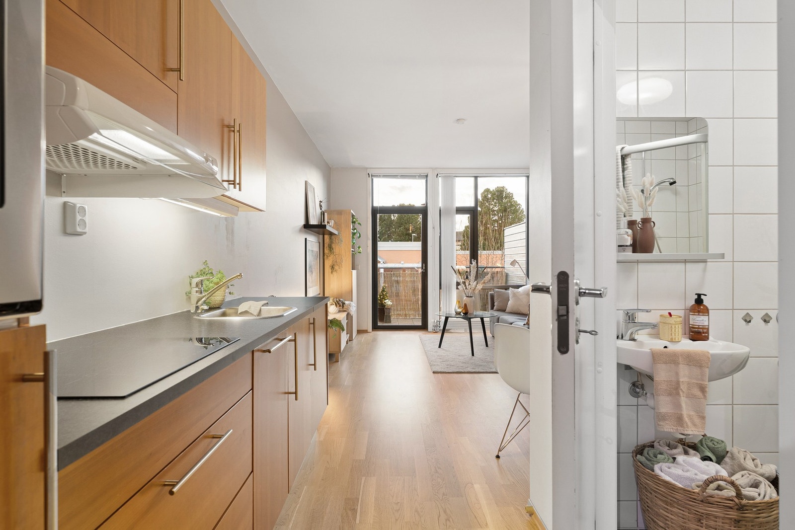 Kjøkkenet fremstår i god stand og ble gitt tilstandsgrad 1 fra takstmann. Galleribilde