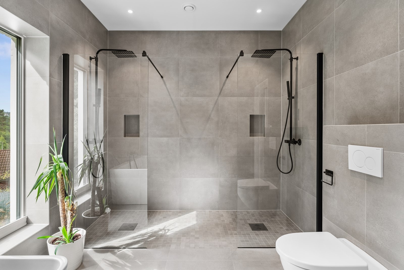 Elegant med dobbel dusj Galleribilde