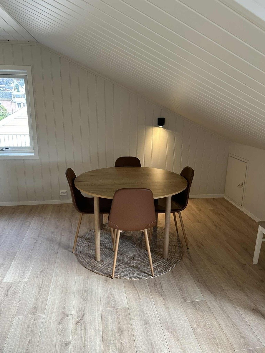 Spisebord Galleribilde