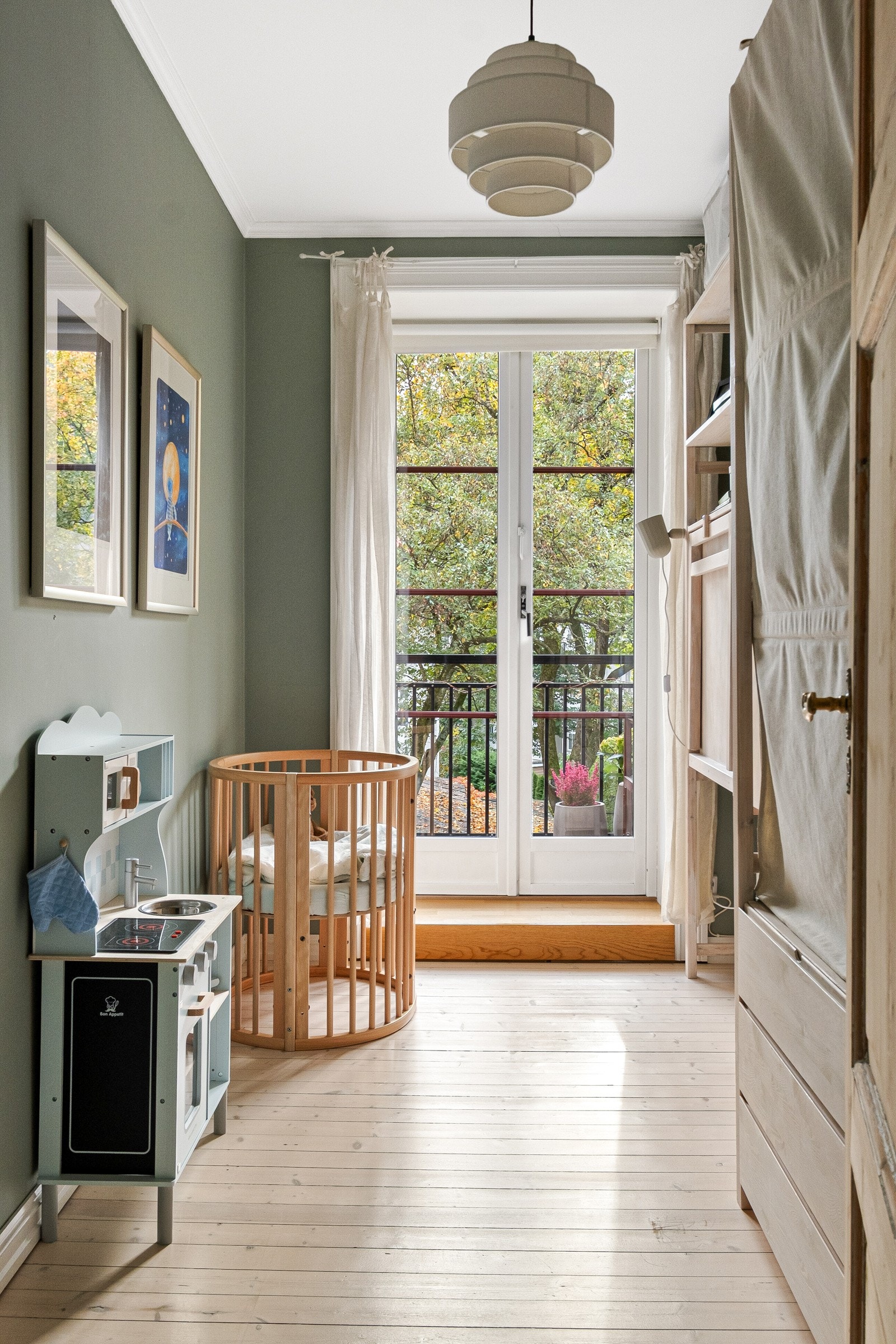 Det ene soveormmet kan benyttes til eksempelvis barnerom, kontor, gjesterom mm. Galleribilde