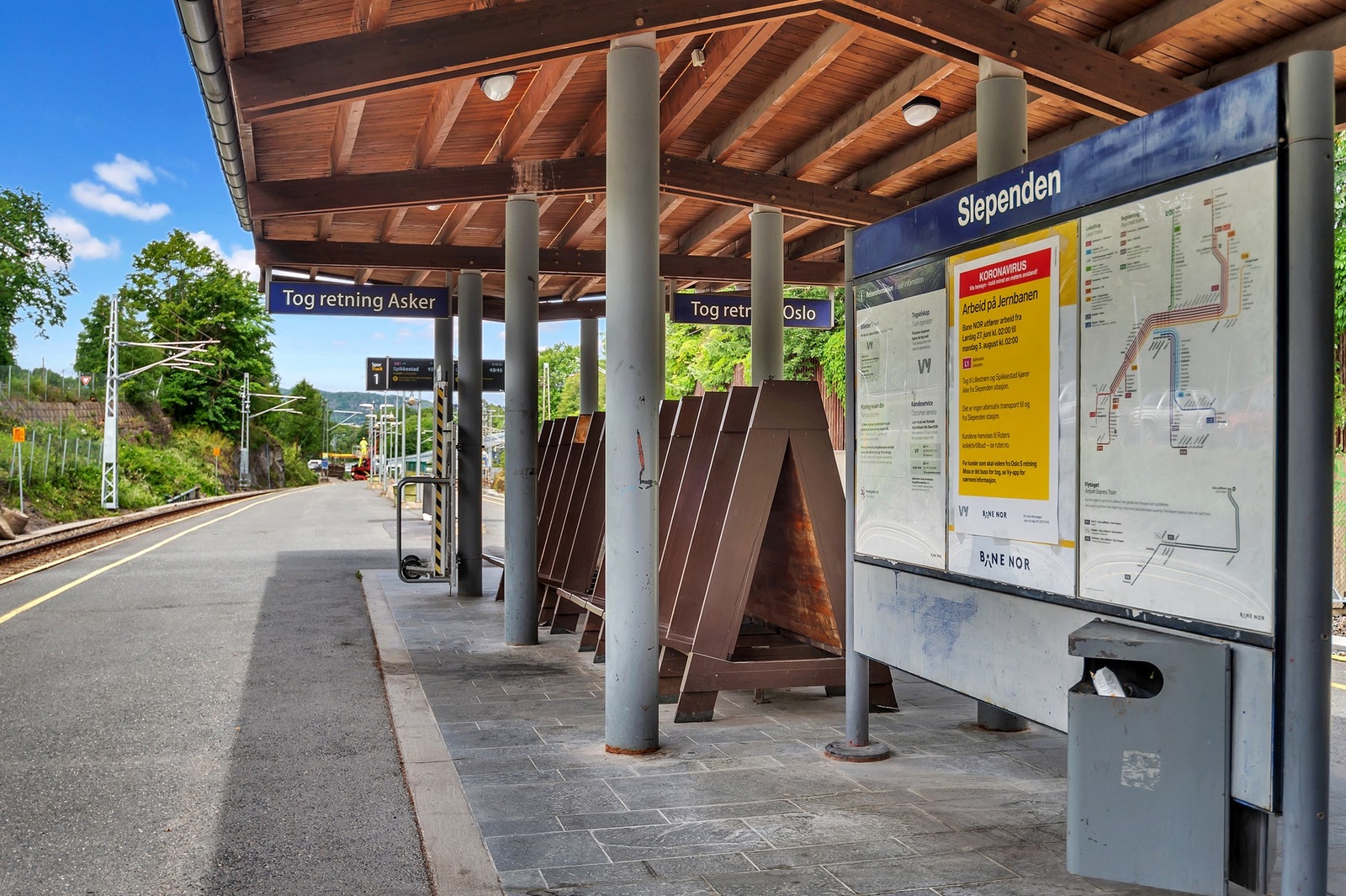 Videre har du gangavstand til dagligvareforretninger og flere typer offentlig transport Galleribilde