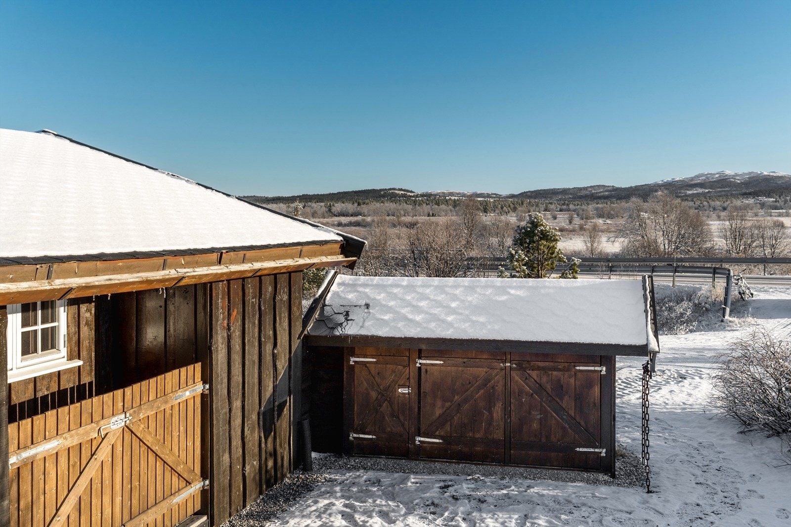 Praktisk vedskjul. Galleribilde