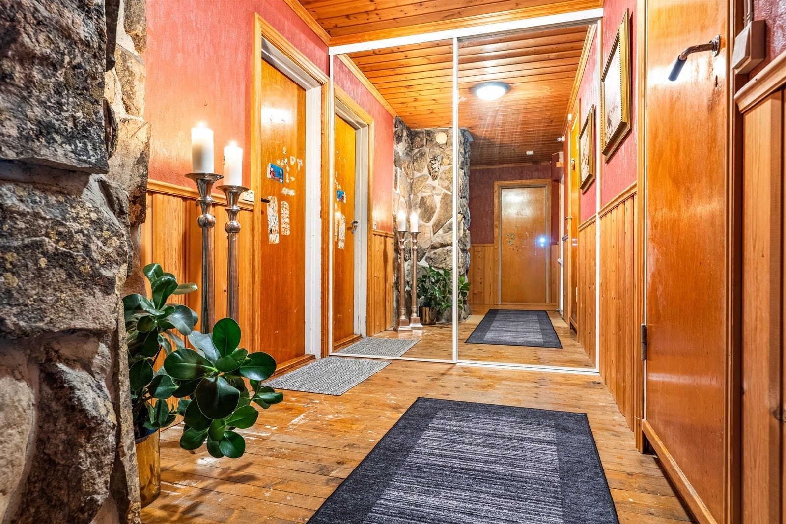 Gang 2. etasje med adkomst til bad og soverom. Galleribilde