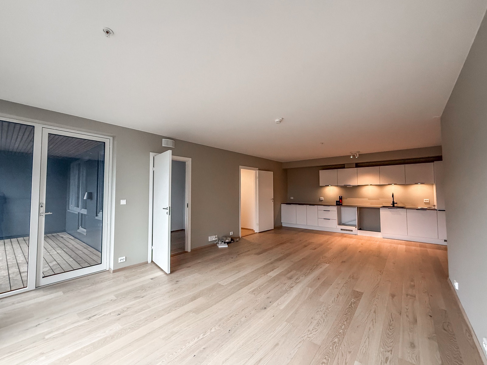 fra stue mot kjøkken Galleribilde