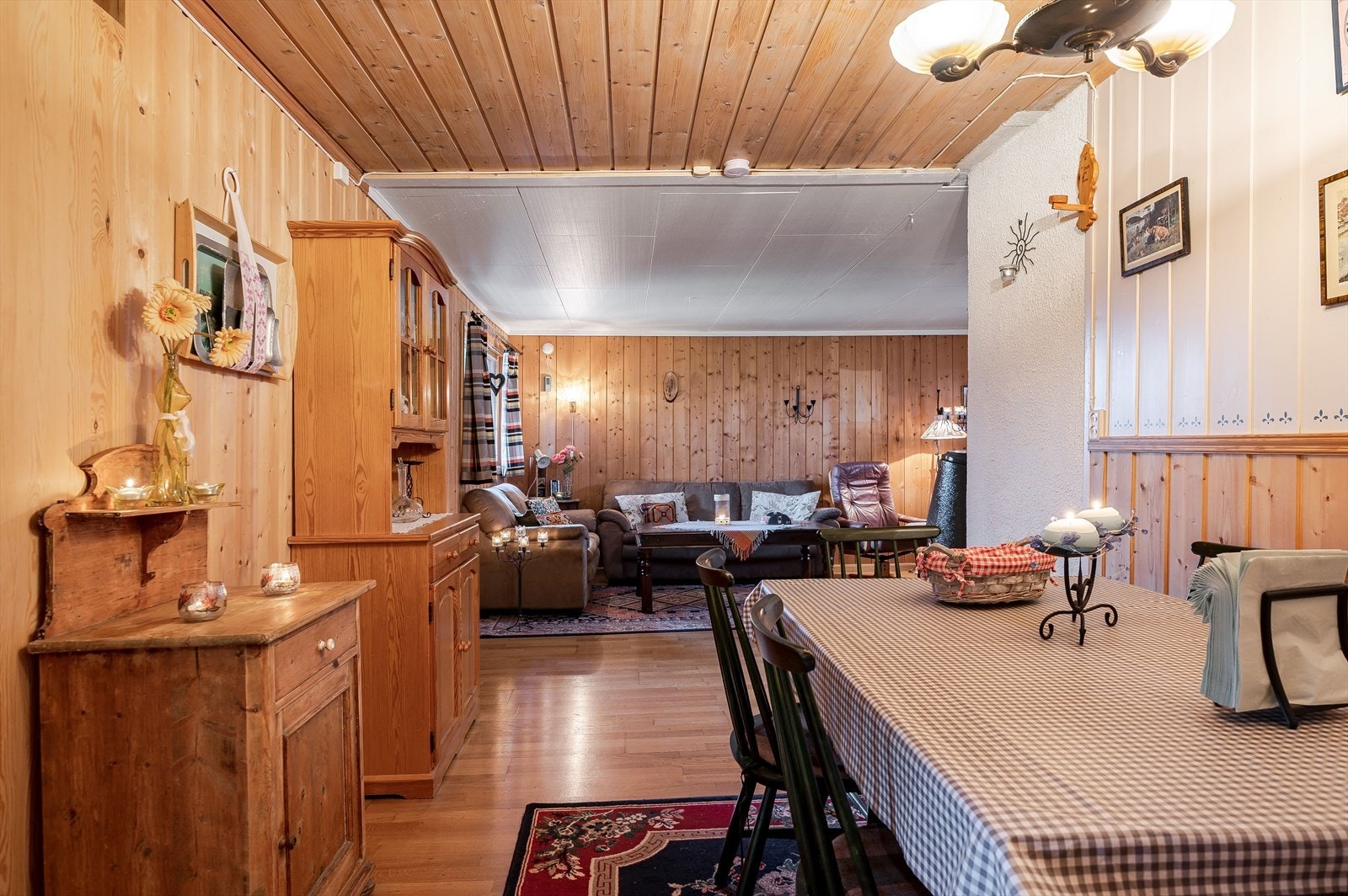 Spisestue / stue Galleribilde