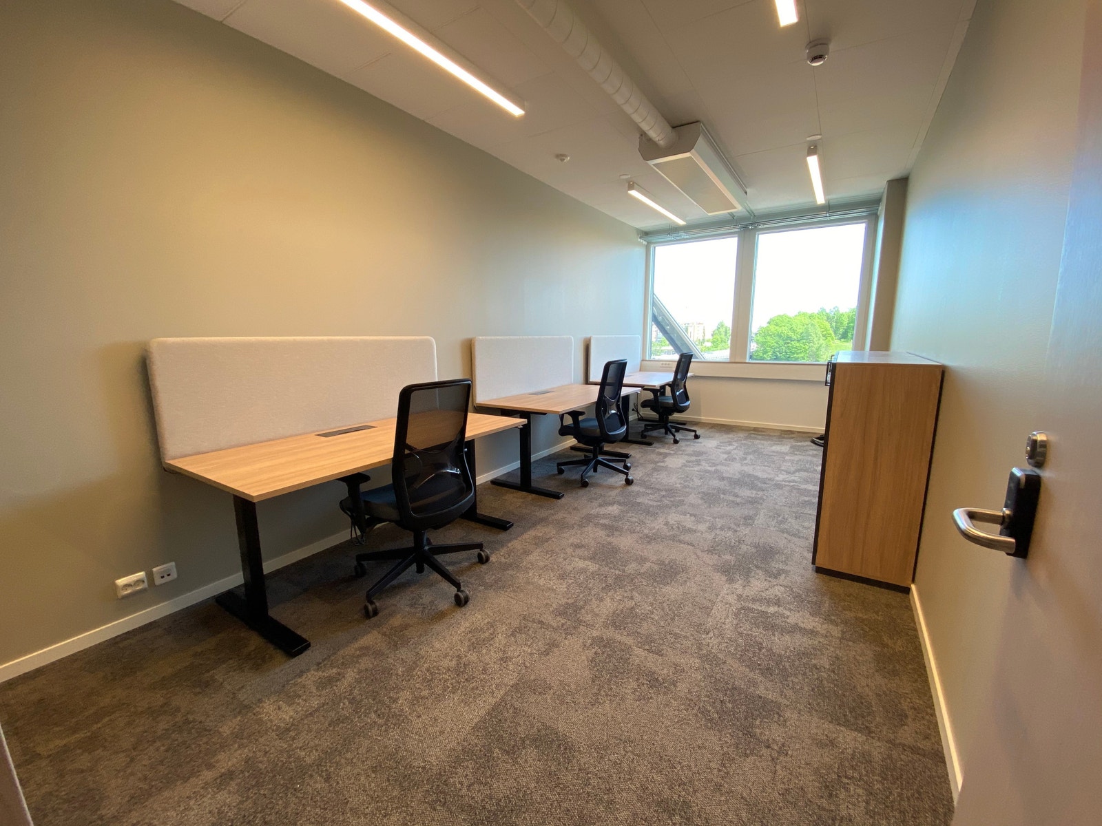 Teamkontor for 3 personer Galleribilde