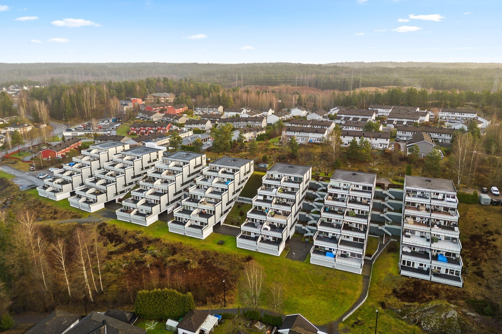 Sameiet Åvangen Terrasse består av 84 seksjoner fordelt på syv terrassehus. Galleribilde