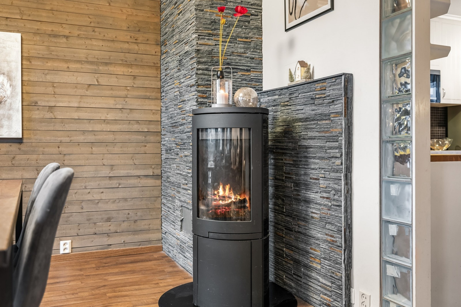 Peisovnen varmer godt på ekstra kalde dager Galleribilde