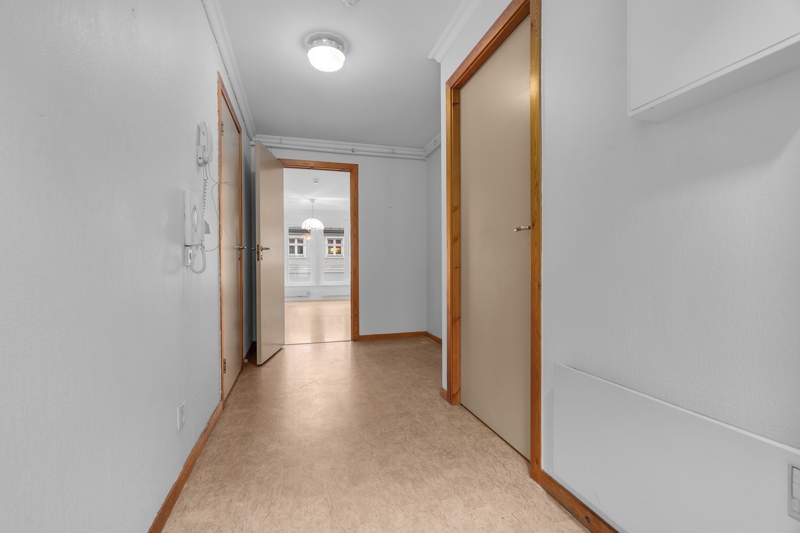 Entré / gang Galleribilde