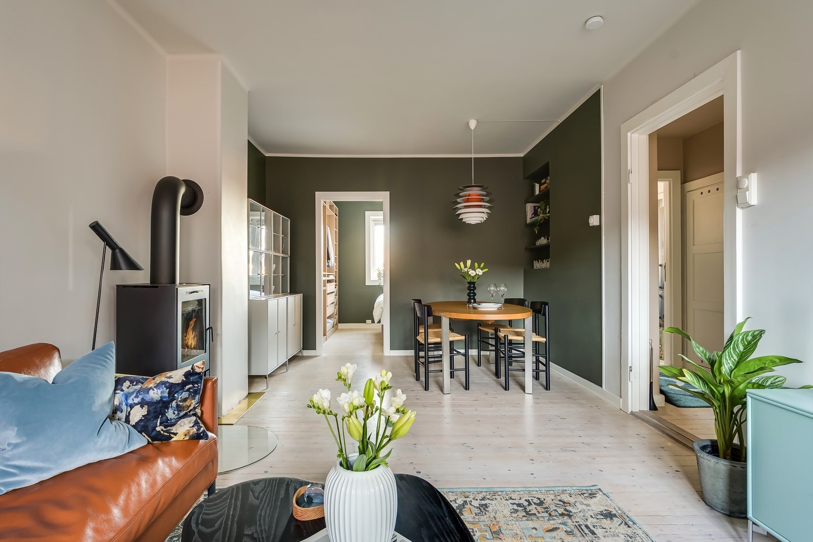 Her får du en god planløsning, med store luftige rom. Galleribilde