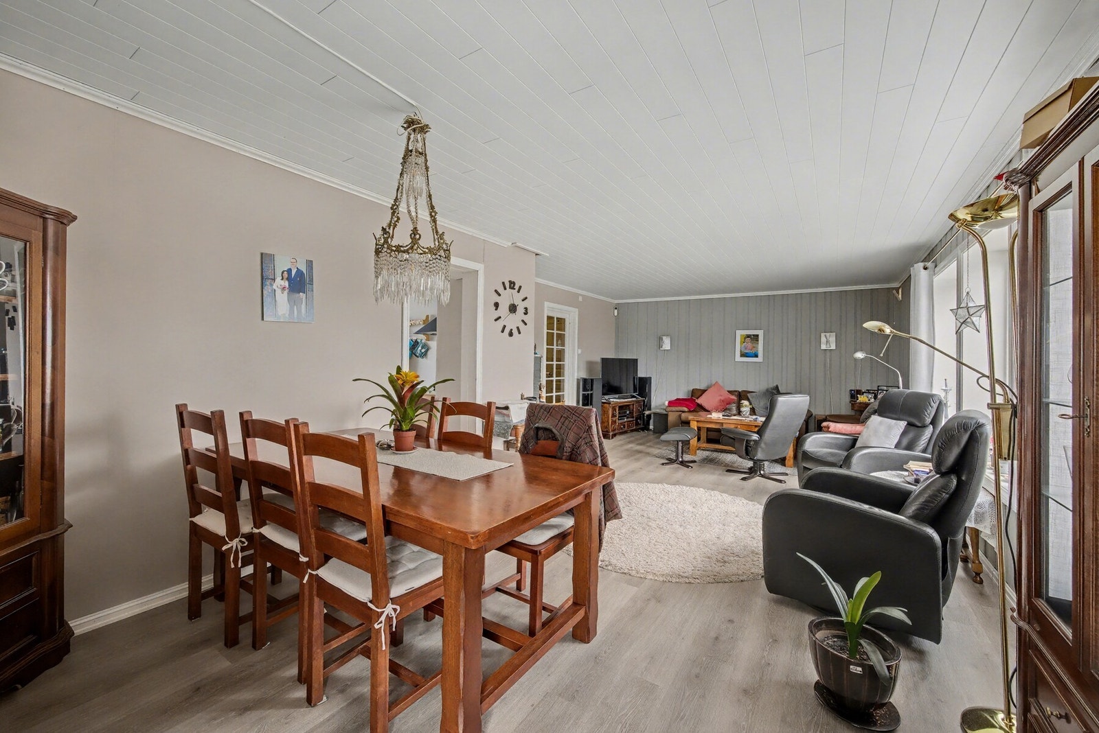 Stue - 33 kvm. Galleribilde