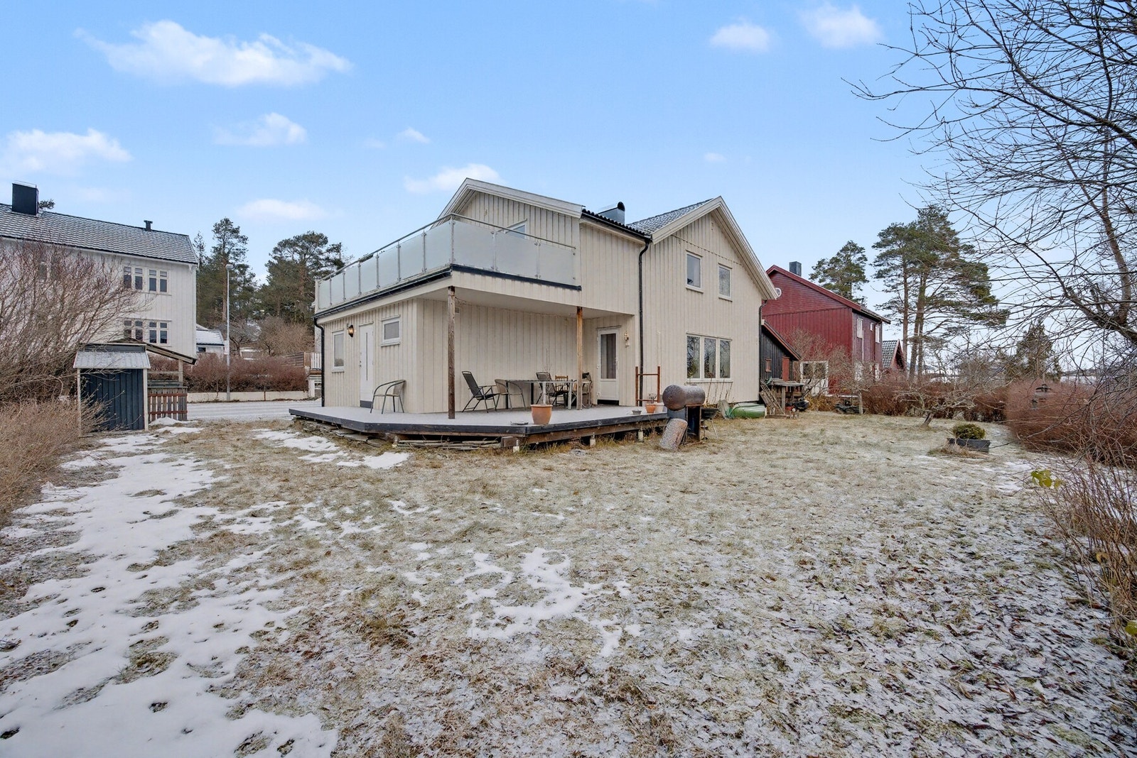 Tomten måler 710 kvm. Galleribilde