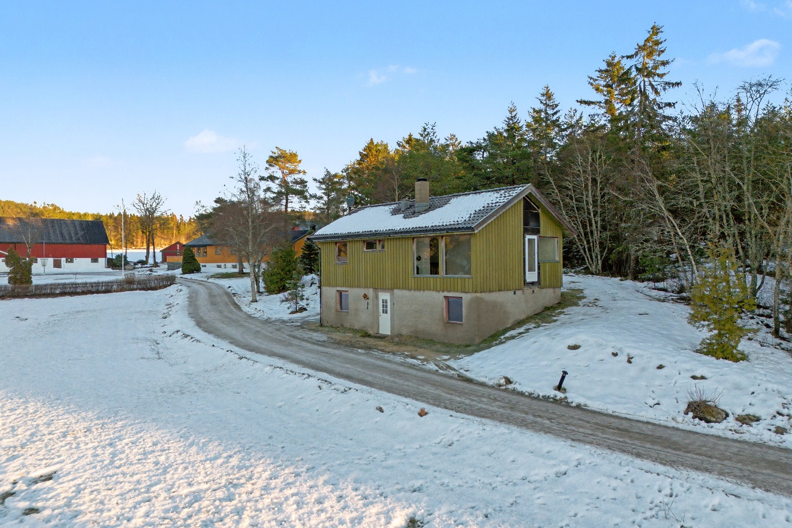 Ytterdøren er fra 2015 Galleribilde