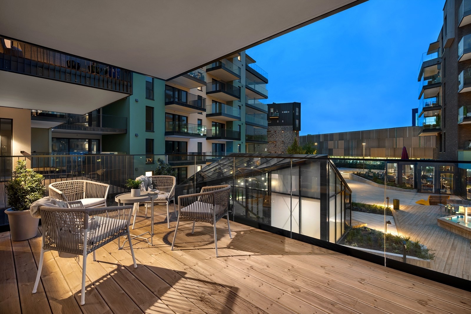 Leiligheten ligger tilbaketrukket fra bygatene Galleribilde