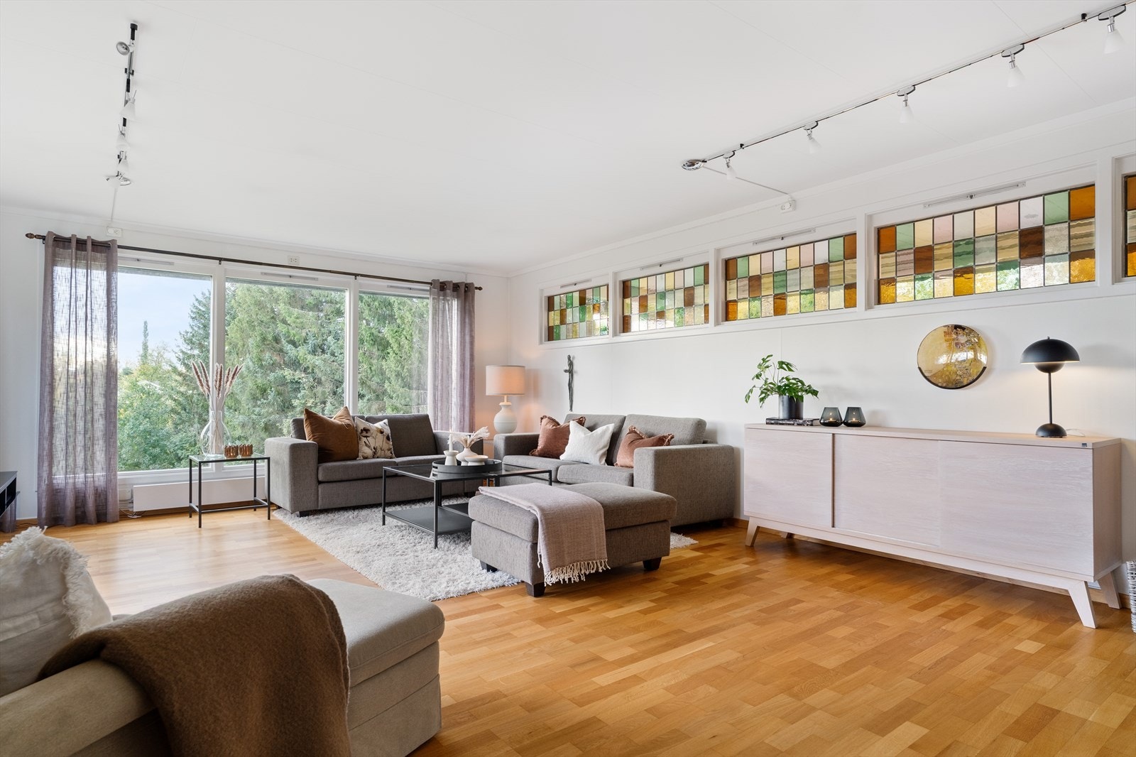 Eiendommen har en balansert beliggenhet mellom Trondheim sentrum og Bymarka Galleribilde