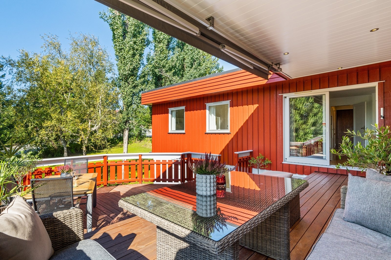 Flere vinduer og skyvedør ble skiftet i 2007 Galleribilde