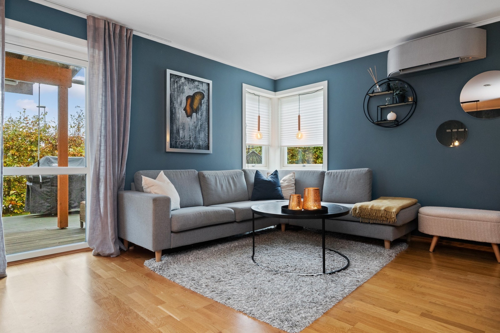 Varmepumpen (Toshiba Signatur, 2023) sørger for behagelig inneklima året rundt. Galleribilde