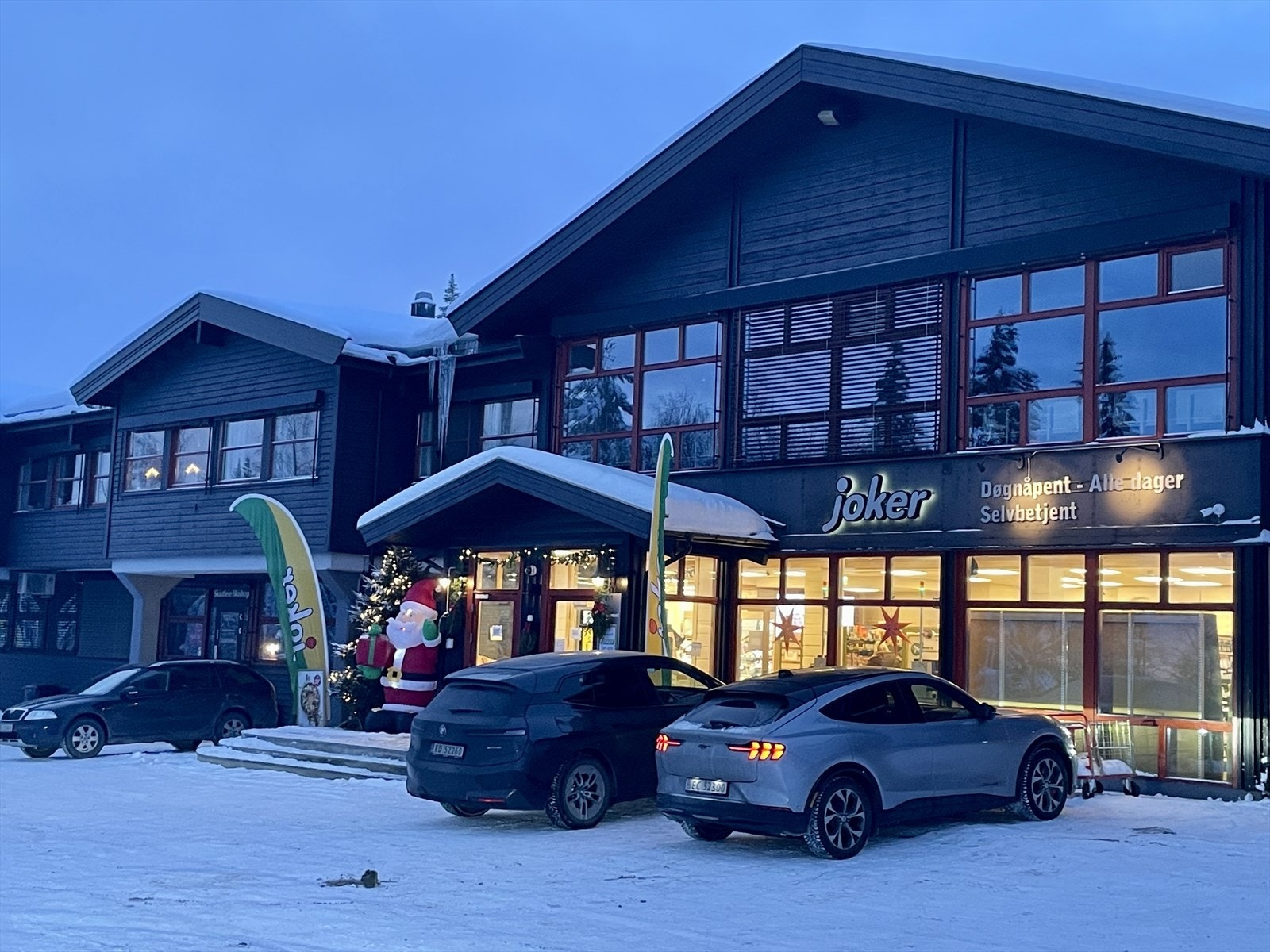 Døgnåpen Joker ved Mountain Lodge. Galleribilde