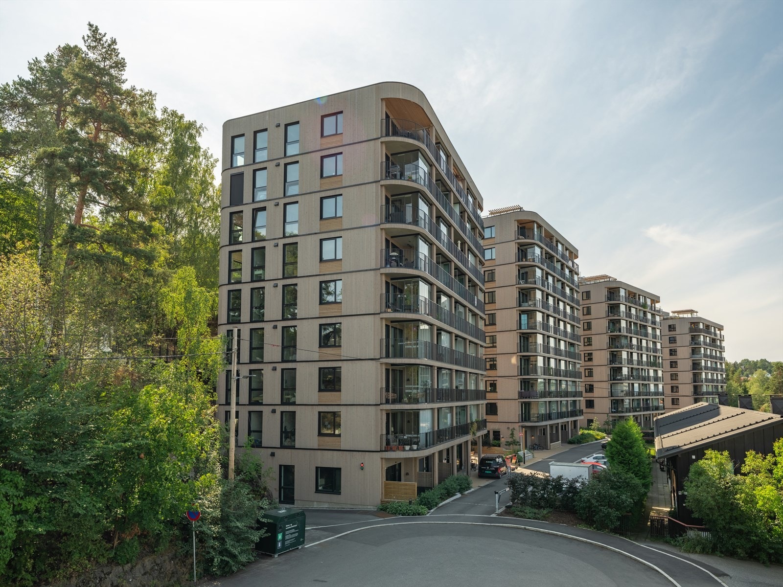 Leiligheten ligger i byggets 3. etasje. Galleribilde