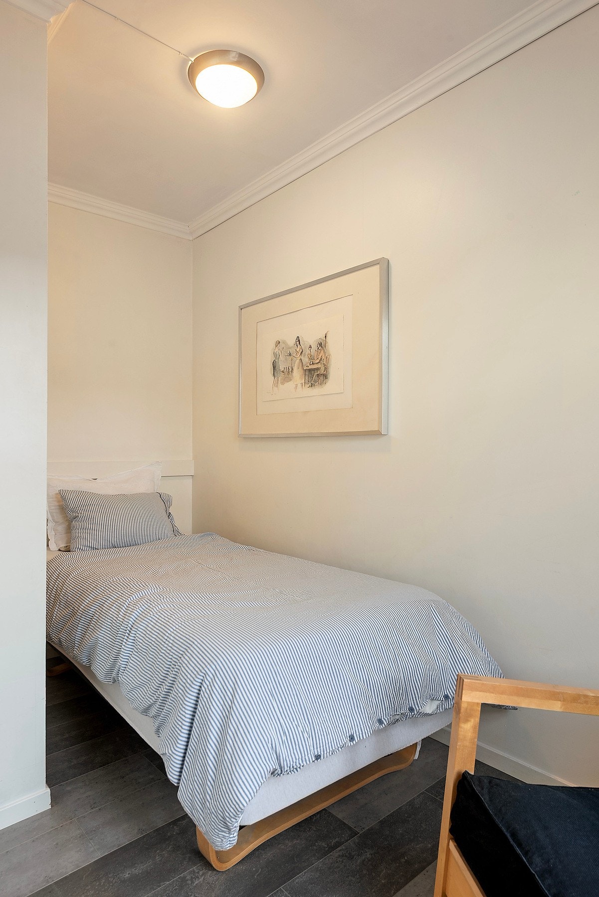 Fra entreen er det adkomst til romslig innvendig bod Galleribilde