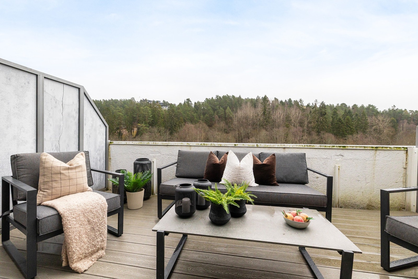 Leiligheten byr på god bokvalitet med særlig fokus på uteplassen som et naturlig samlingspunkt. Galleribilde