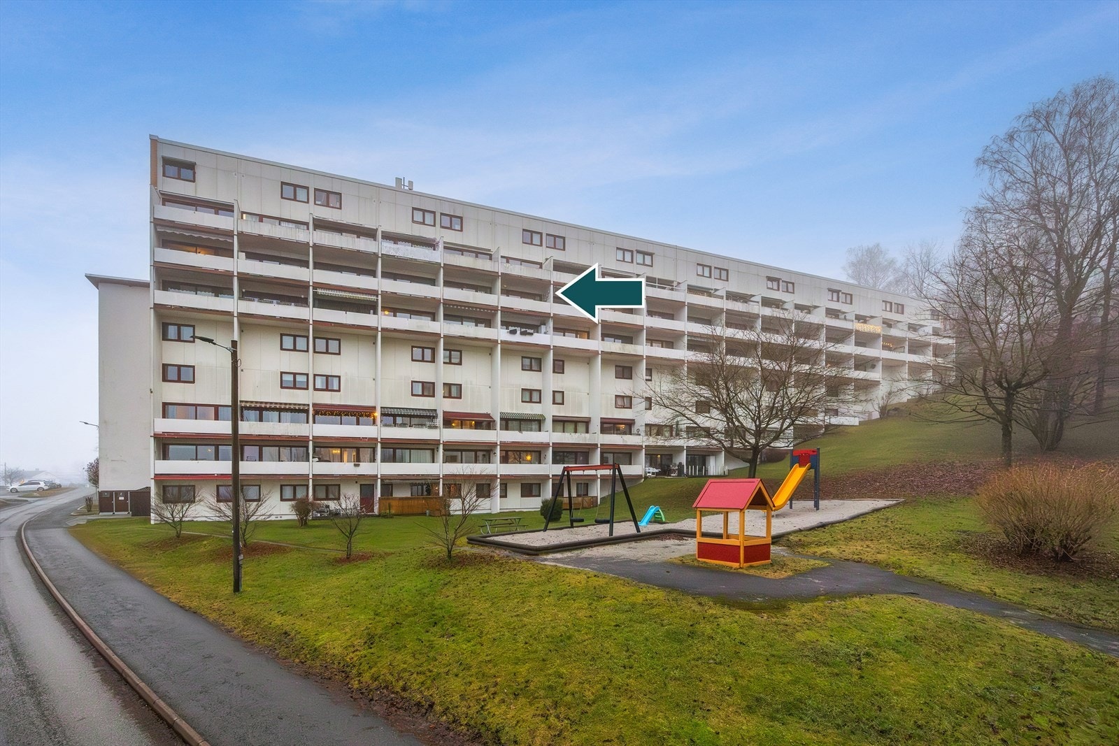 Leiligheten ligger fint til i bygget og kan skilte med utsikt! Galleribilde