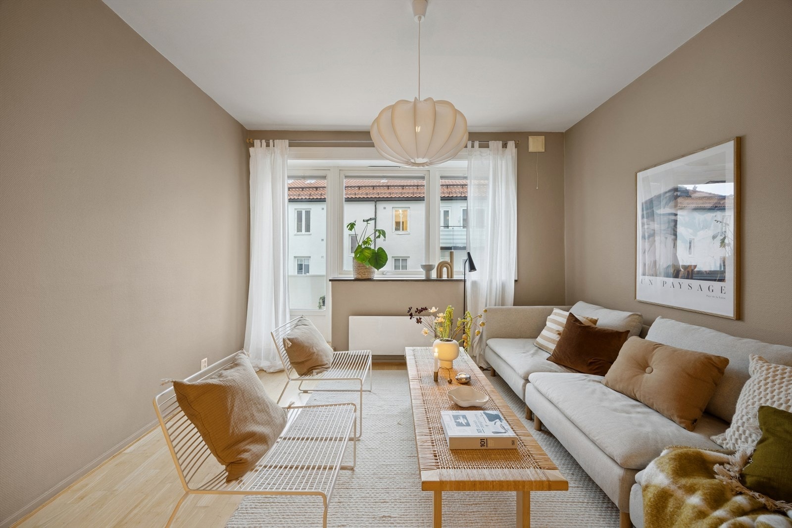 Flere av flatene er nymalte med duse og delikate farger. Galleribilde