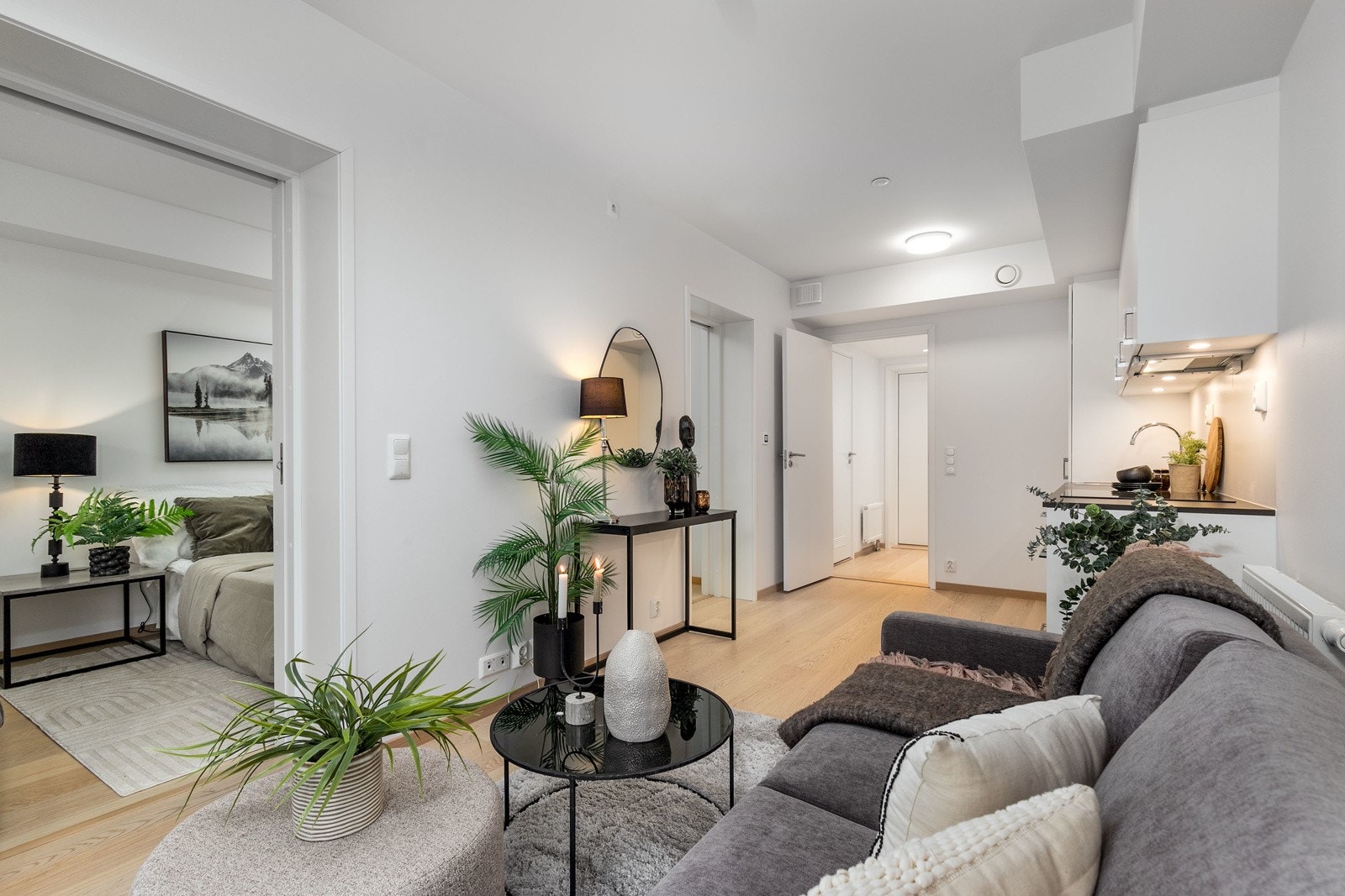 Leiligheten har oppvarming med vannbåren varme via radiatorer, samt balansert ventilasjon med varmegjenvinning. En meget energieffektiv bolig! Galleribilde