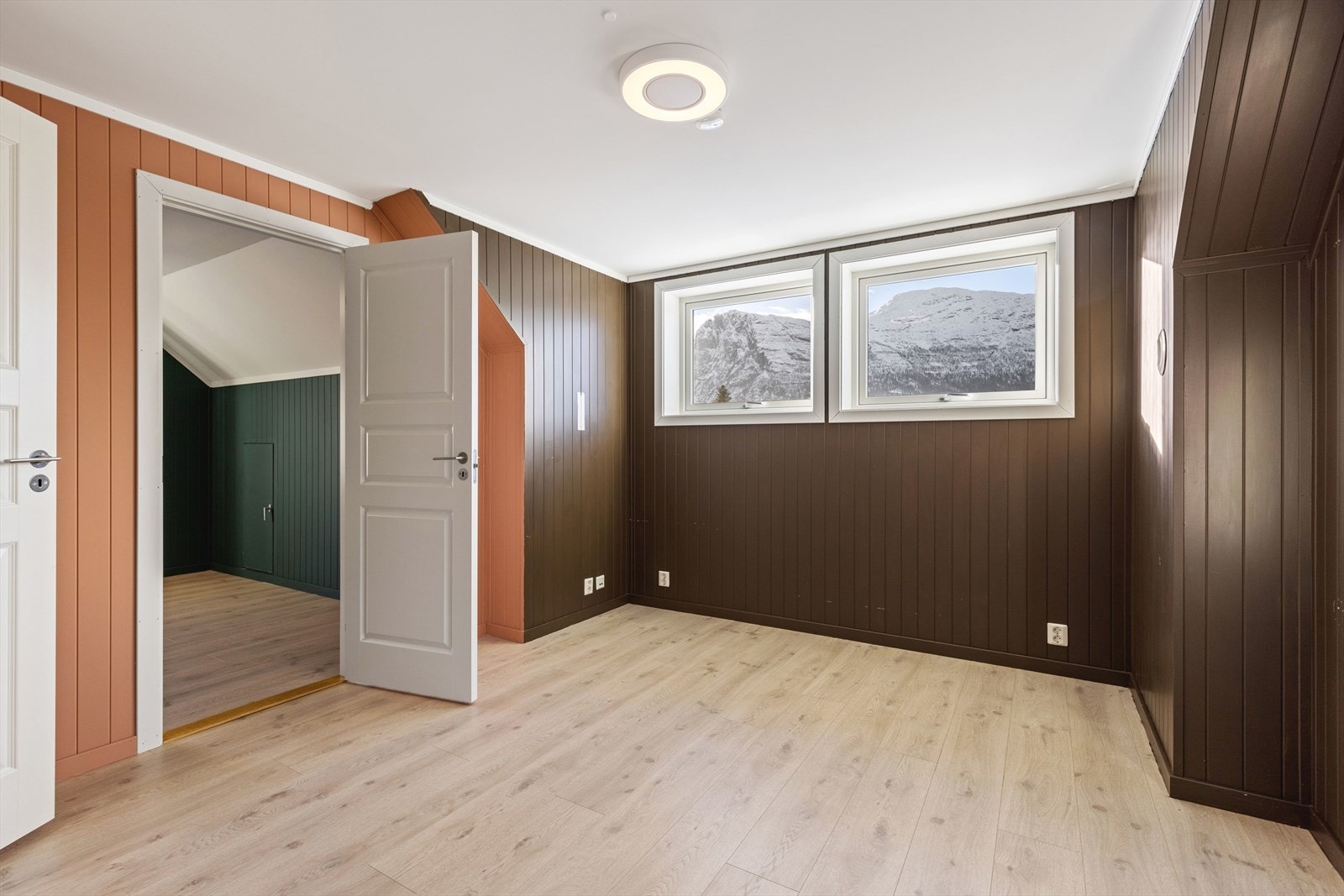 Loftsstue som fint kan benyttes som tv-stue/oppholdsrom til barna. Galleribilde