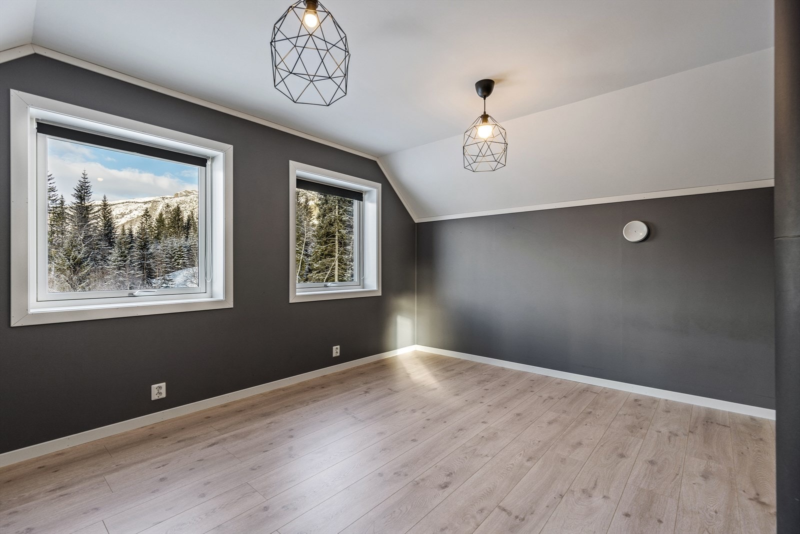 Soverom 2 - (Dette kan enkelt gjøres om til 2 soverom) Galleribilde