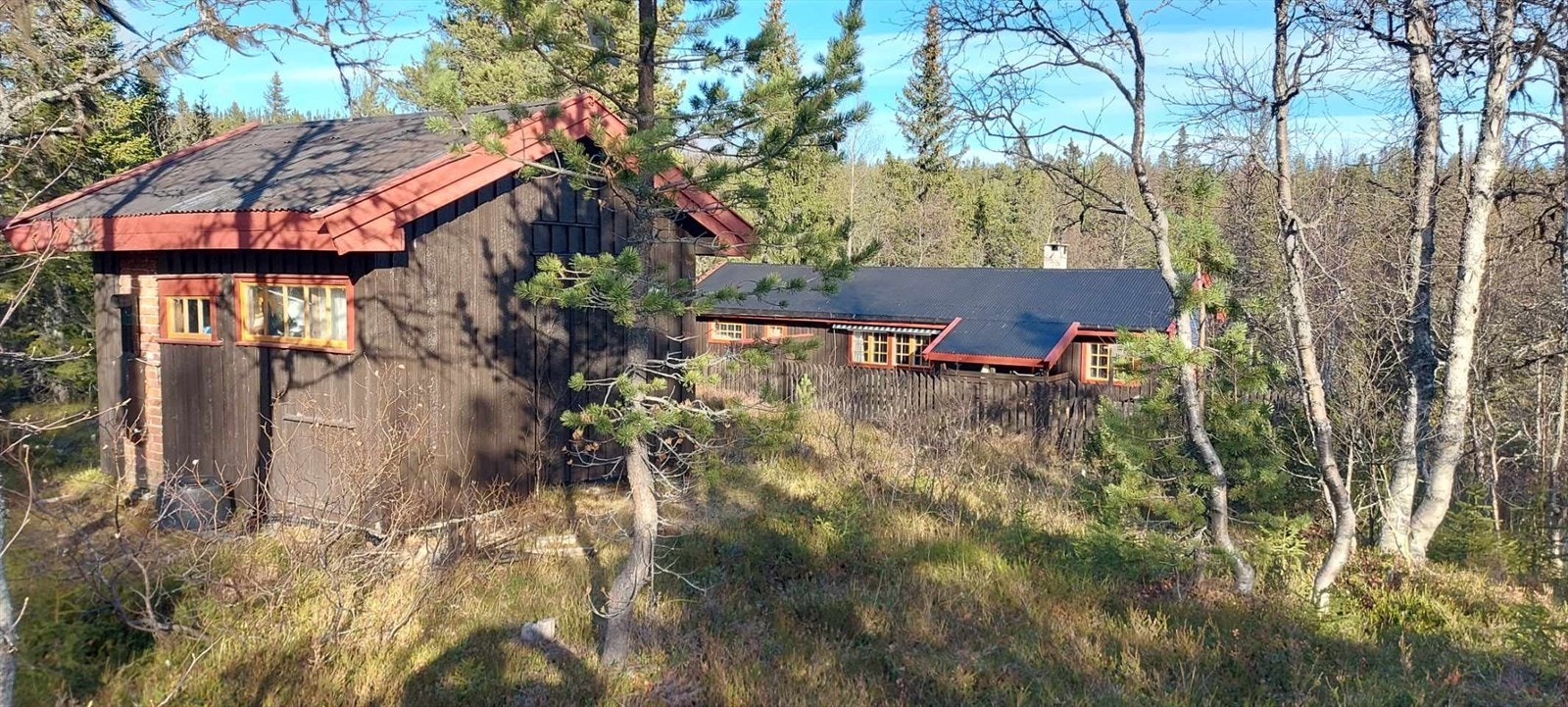 Solrik og usjenert beliggenhet med fin utsikt. Galleribilde