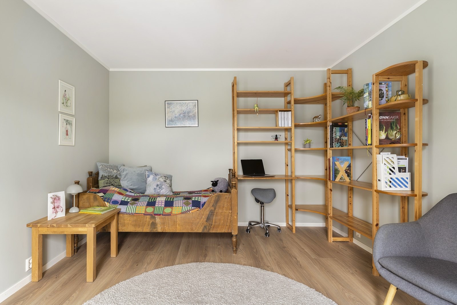 Her har du god plass til dobbeltseng. Galleribilde