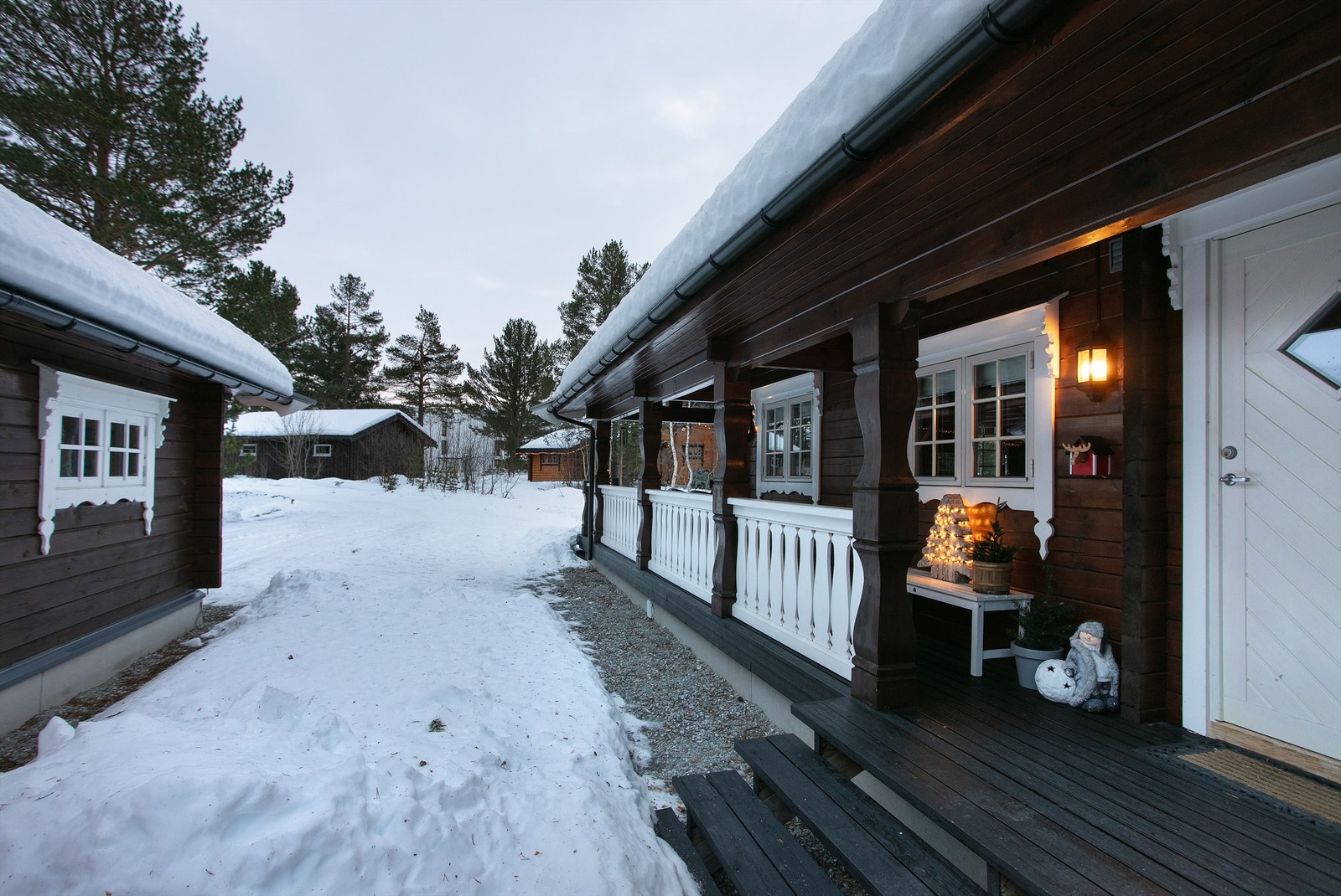 Kort vei fra garasje til hytten Galleribilde