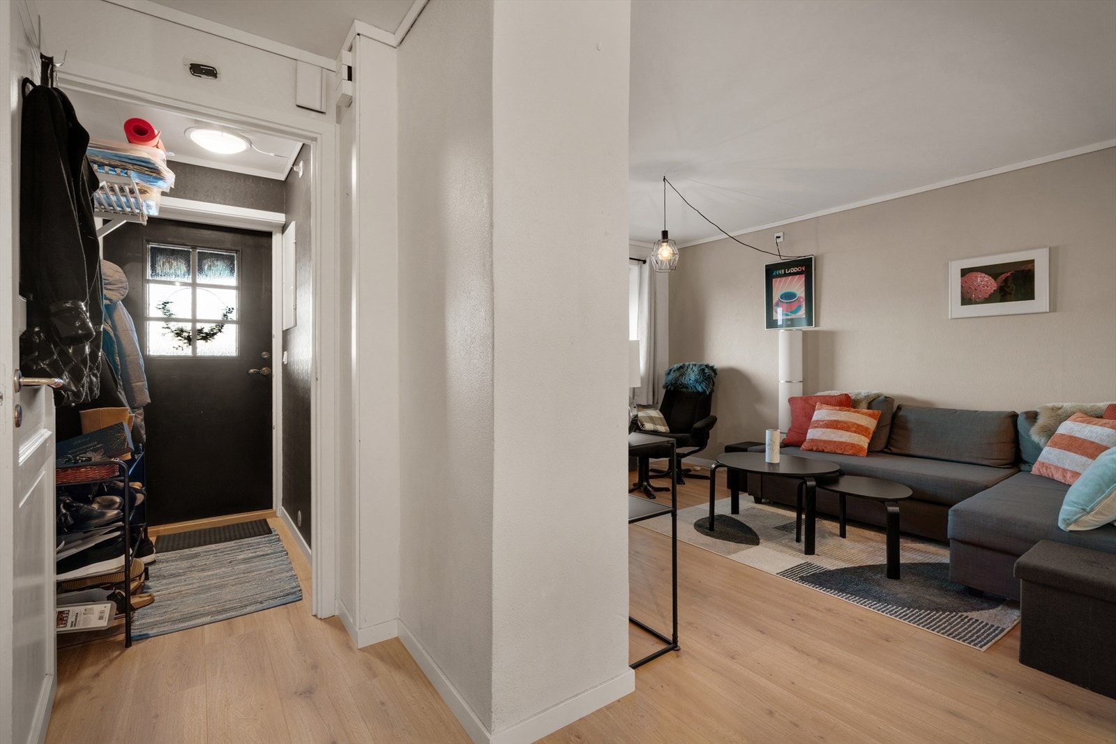 - Utleiedel med egen inngang. Her har du gode muligheter til å betjene deler av ditt boliglån - Galleribilde