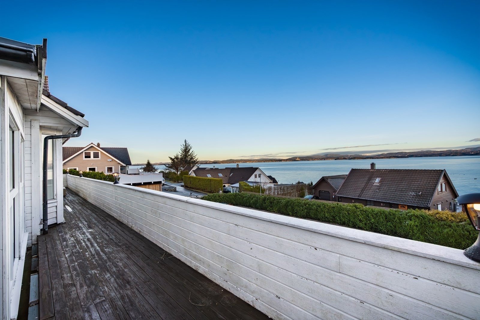 - Nyt fantastisk sjøutsikt fra egen tomt - Galleribilde