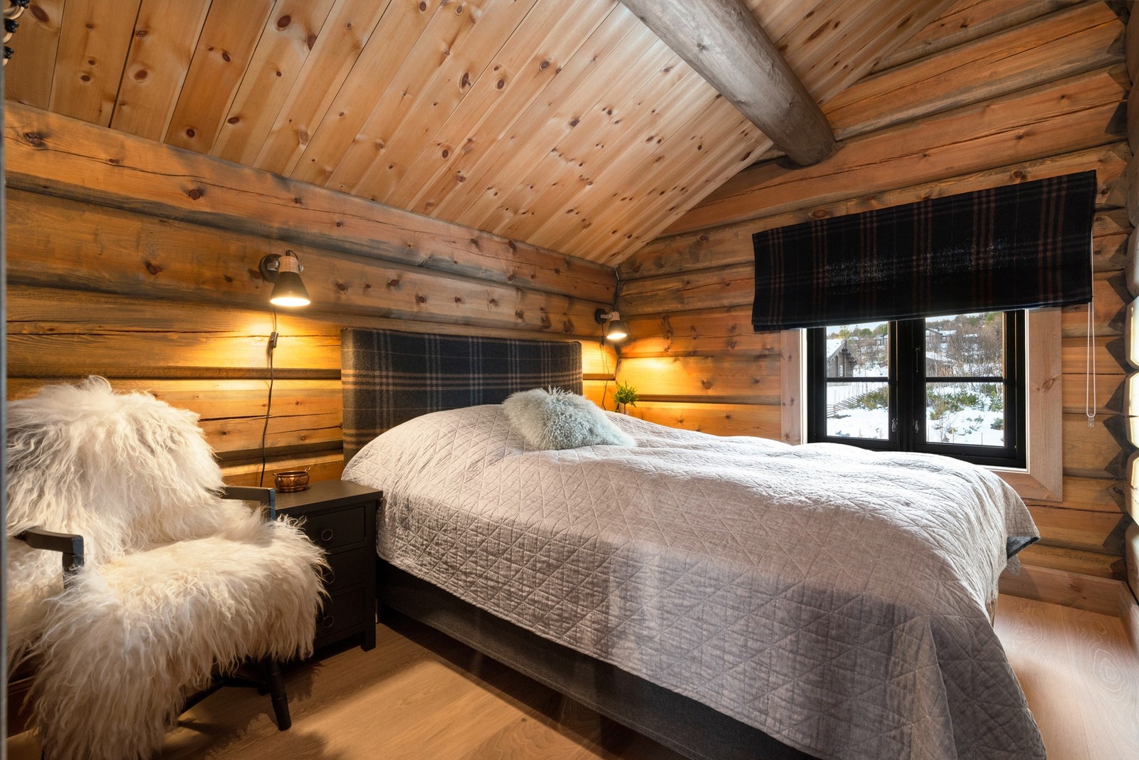 3-lags vinduer og dører fra Røros Dør og Vindu gir både god isolasjon og høy kvalitet. Galleribilde