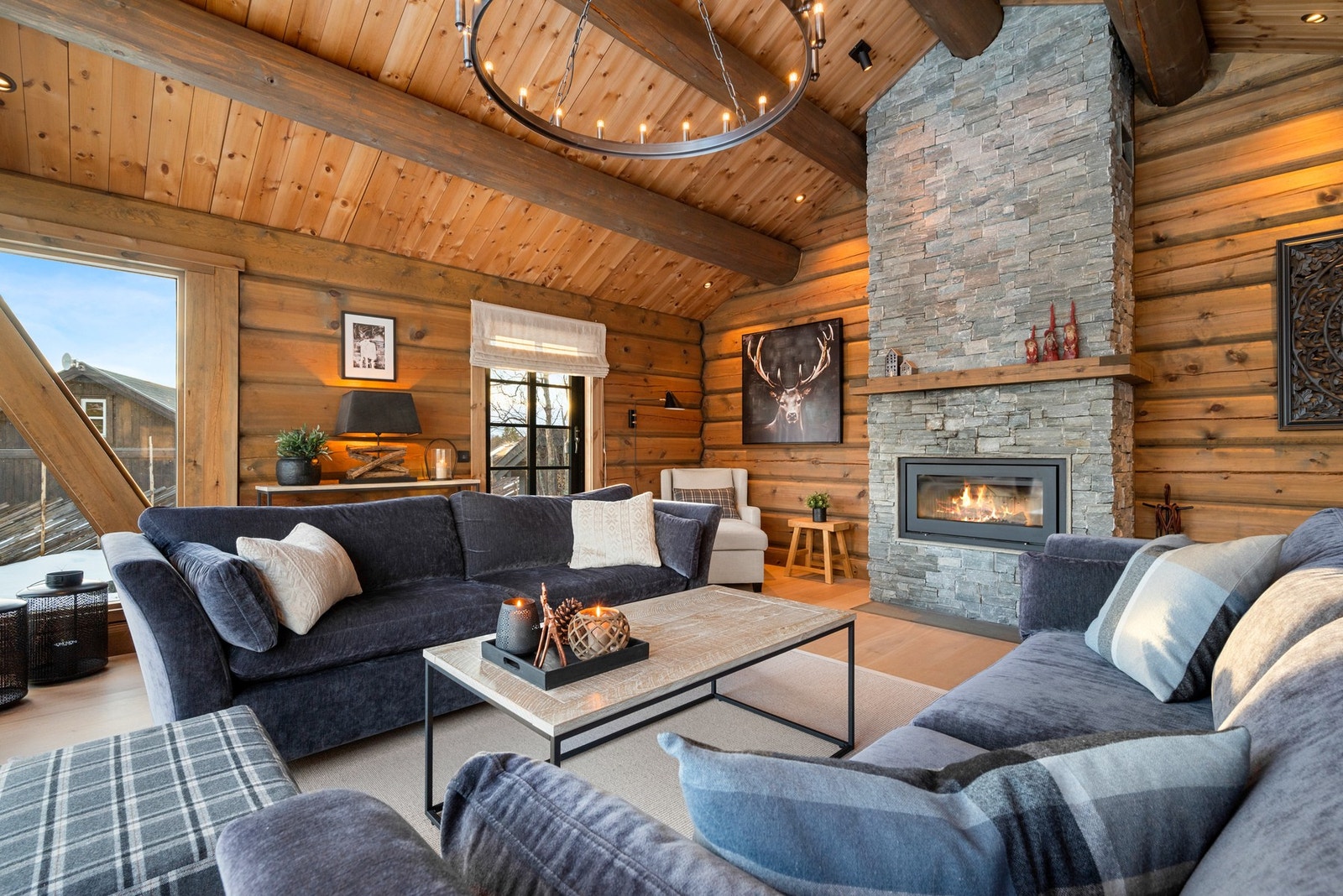 Dette er en hytte hvor kvalitet, materialvalg og detaljer er prioritert i alle ledd. Galleribilde