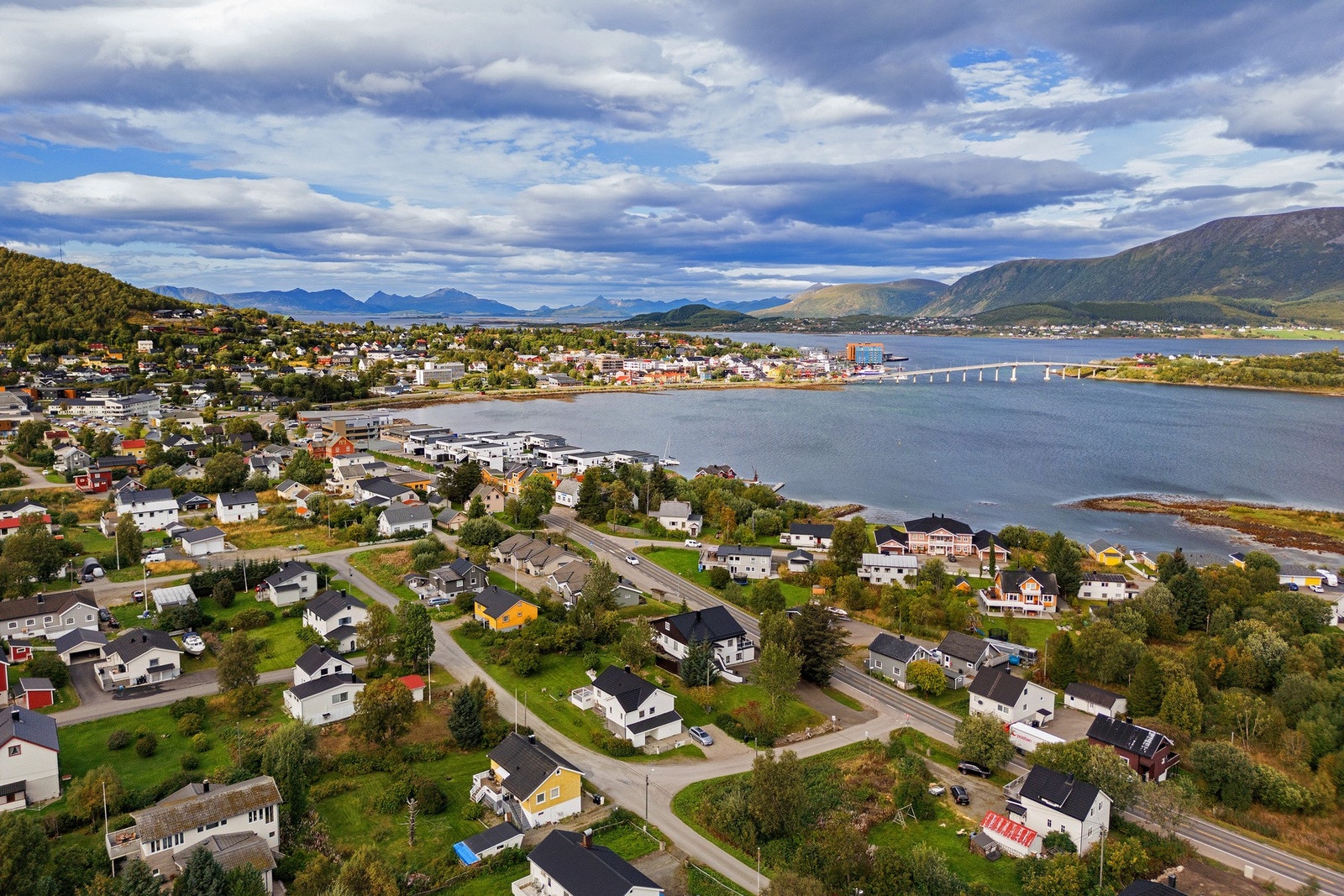 Gode solforhold i populært og attraktivt boligområde nært
sentrum. Galleribilde