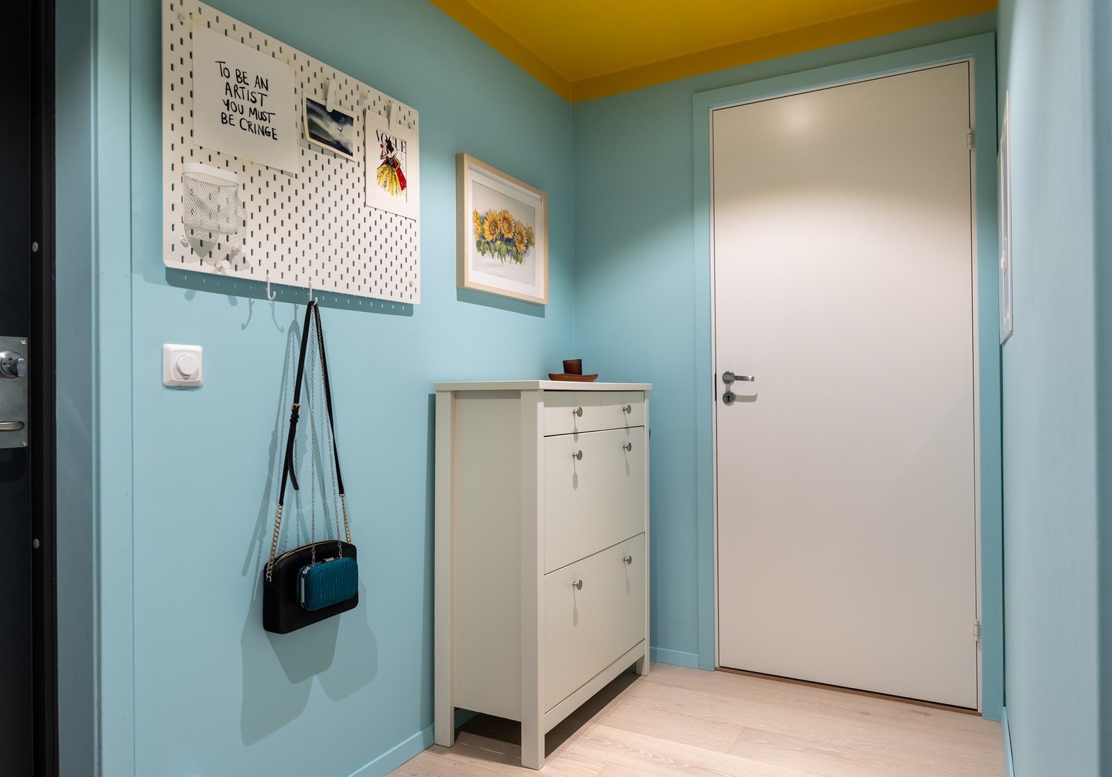 Luftig og romslig entré Galleribilde