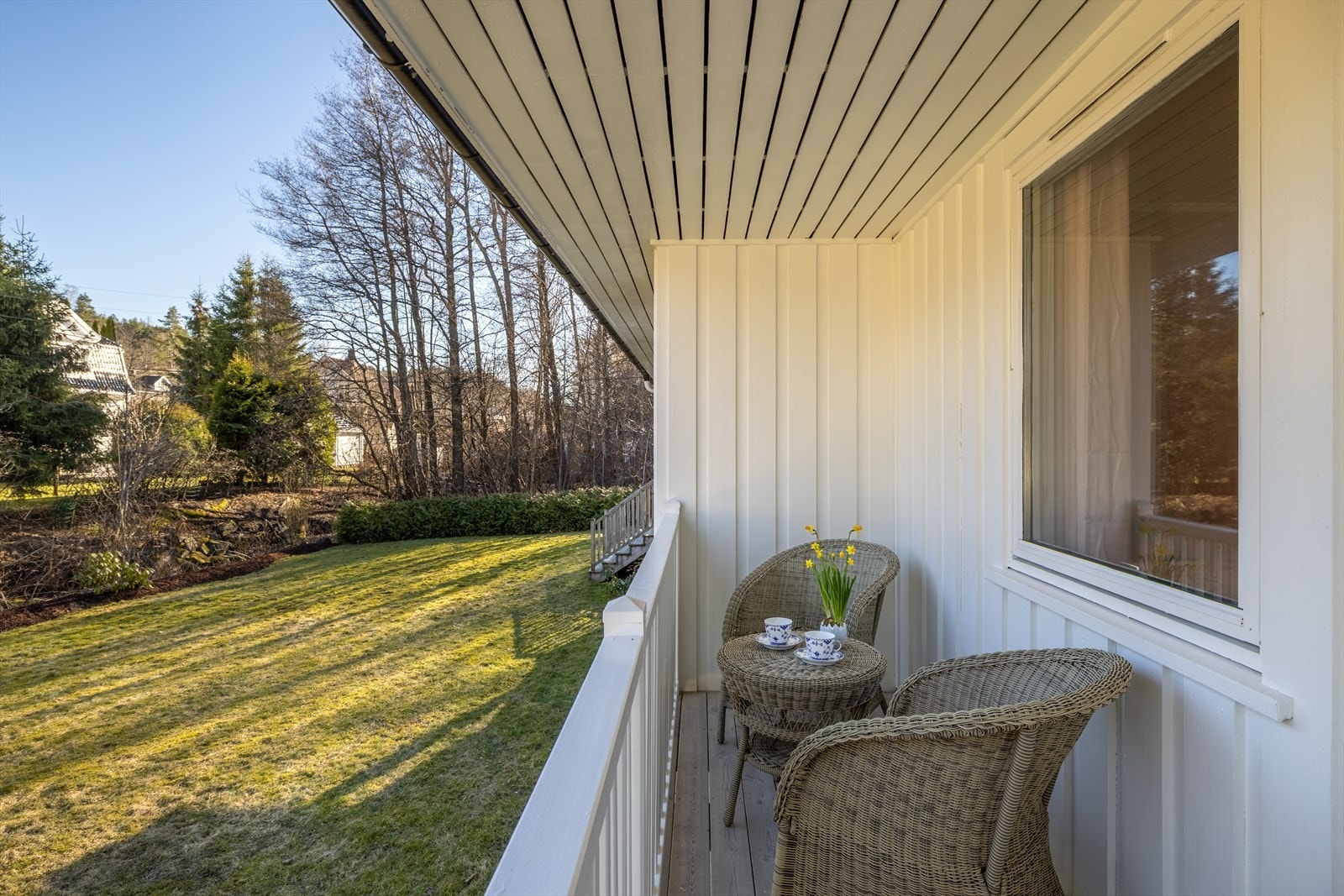 Her er det plass til enkelt utemøblement og hyggelig beplantning. Galleribilde