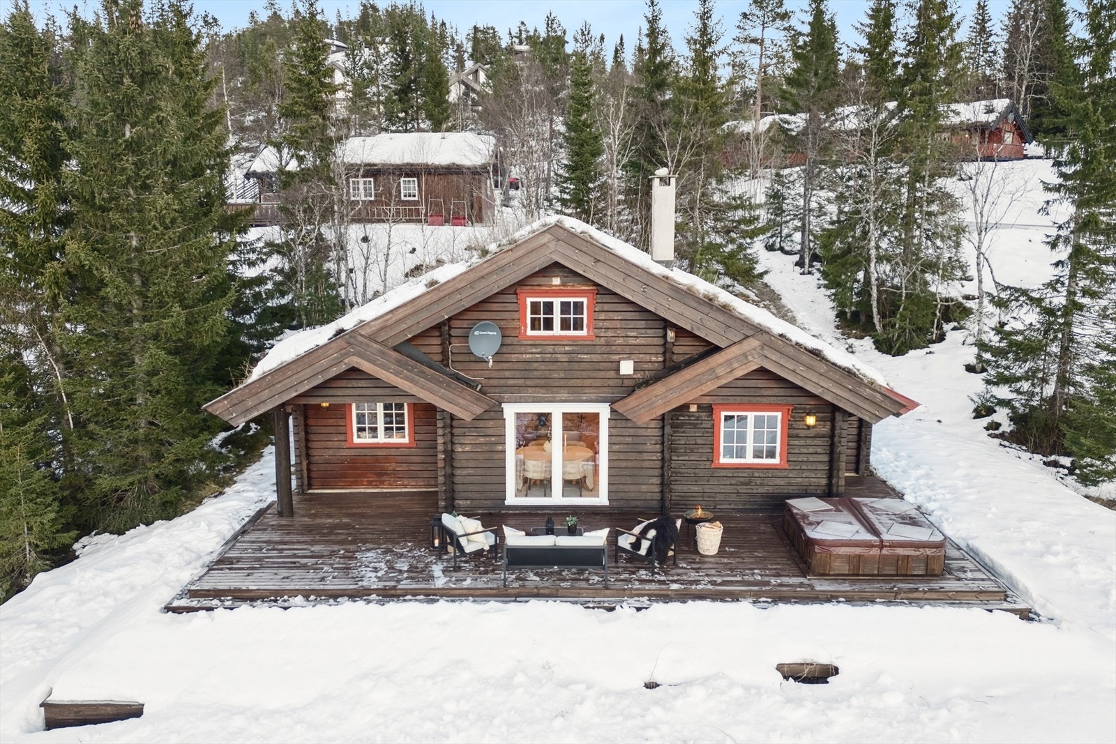 En flott fritidseiendom med attraktiv beliggenhet på populære Fagerlia. Galleribilde