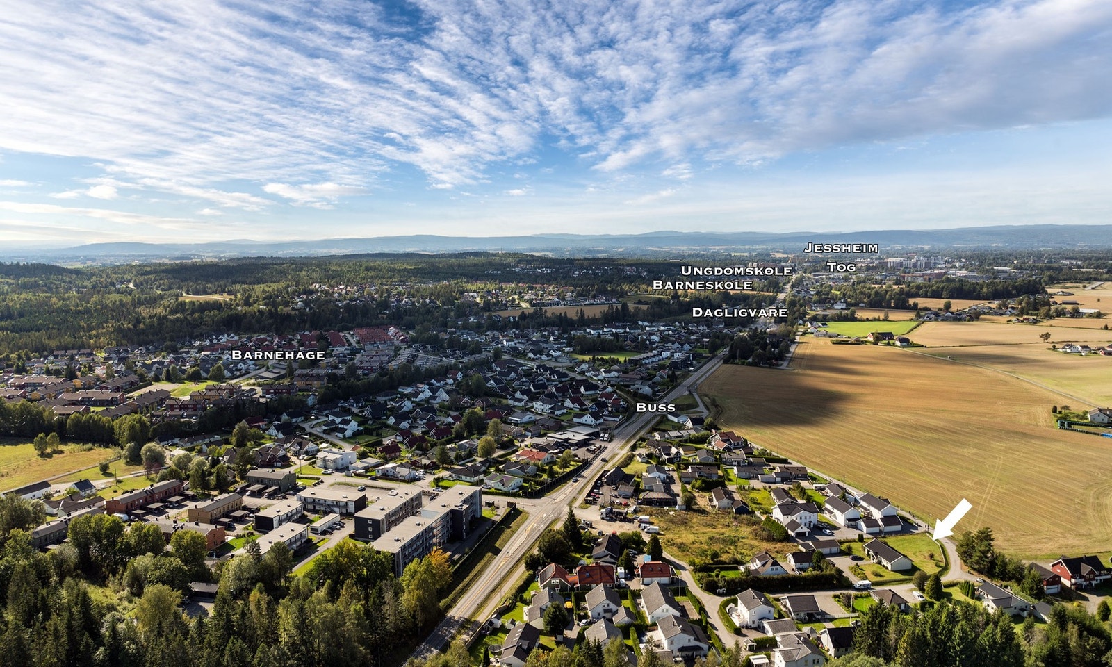 Alt i alt byr Meiserudvegen på en attraktiv beliggenhet med en god kombinasjon av rolige, grønne omgivelser og nærhet til bymessige fasiliteter - et ideelt utgangspunkt for å realisere drømmen om egen bolig. Galleribilde