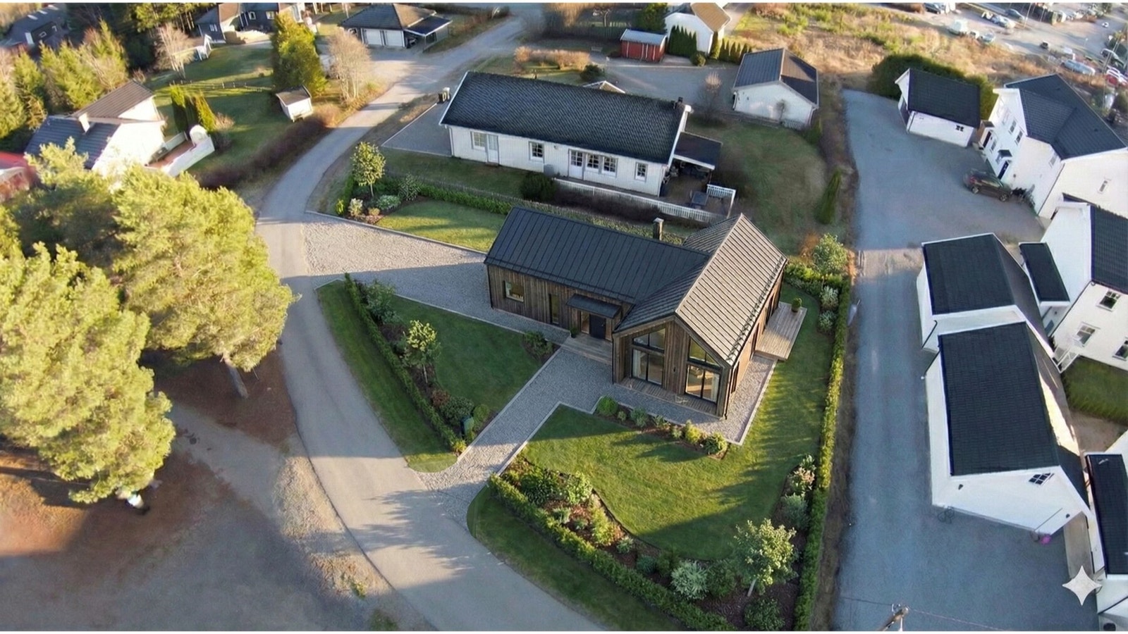 Illustrasjon: Bildet viser kun et eksempel på hvordan tomten potensielt kan bebygges. Dette er ikke et omsøkt prosjekt og viser ikke endelig plan - kun potensialet. Aktuelt salg omhandler kun ubebygd boligtomt. Galleribilde