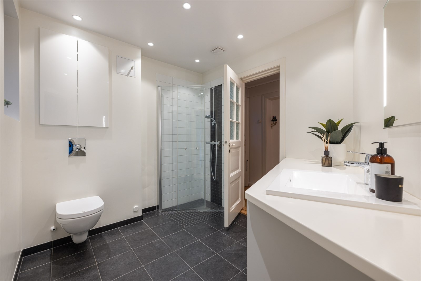 Pent og tidløst bad fra 2014. Galleribilde