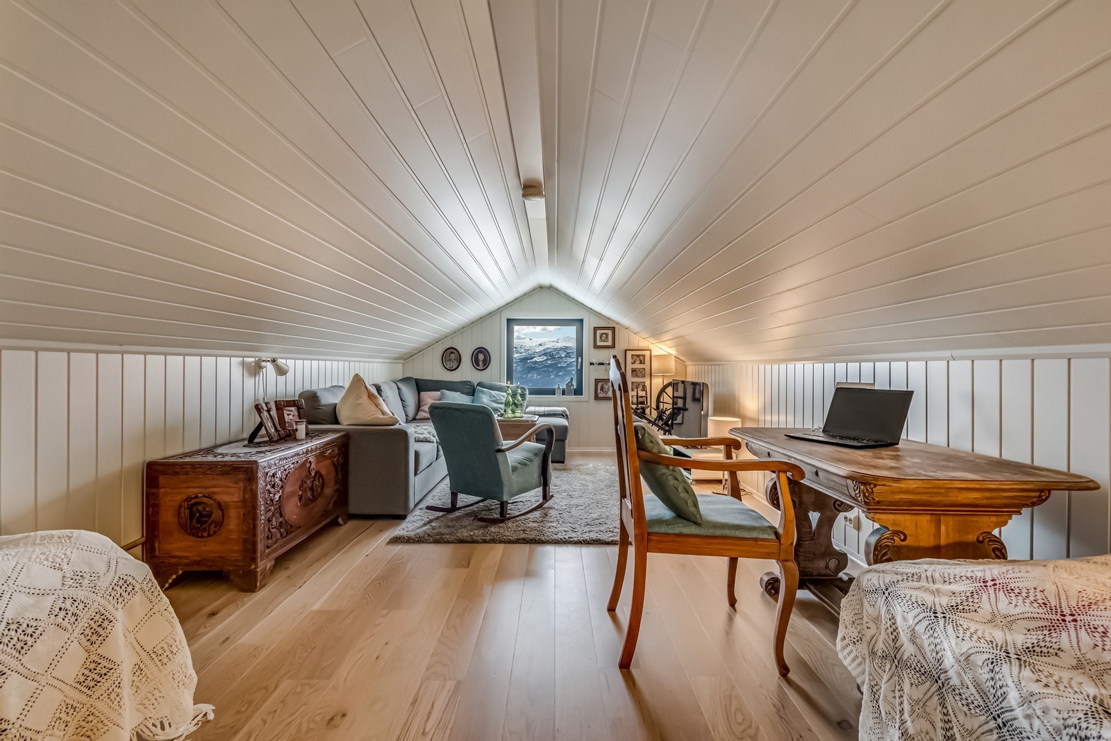 Oppholdsrom på hemsen. Galleribilde